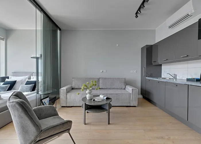 Symfonia Amazing River View Apartment By Downtown Apartments