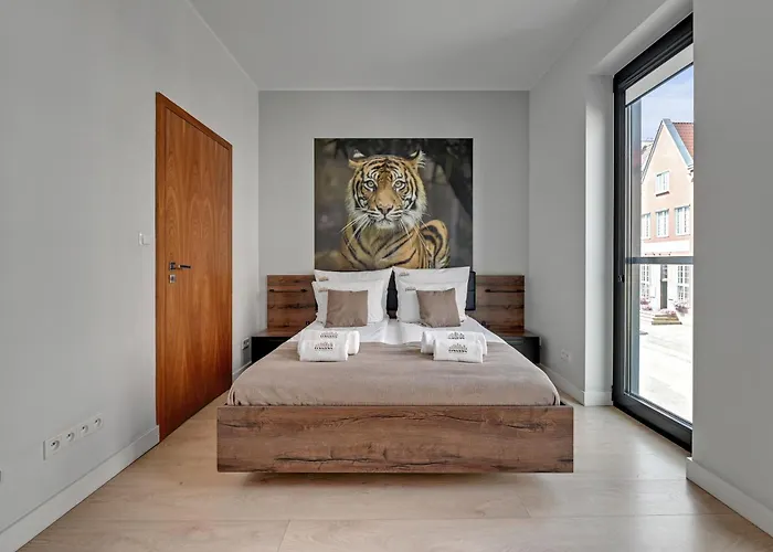 Symfonia Amazing River View Apartment By Downtown Apartments